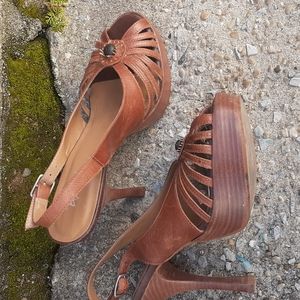 Wild Pair Wood Leather Slingbacks 7 1/2